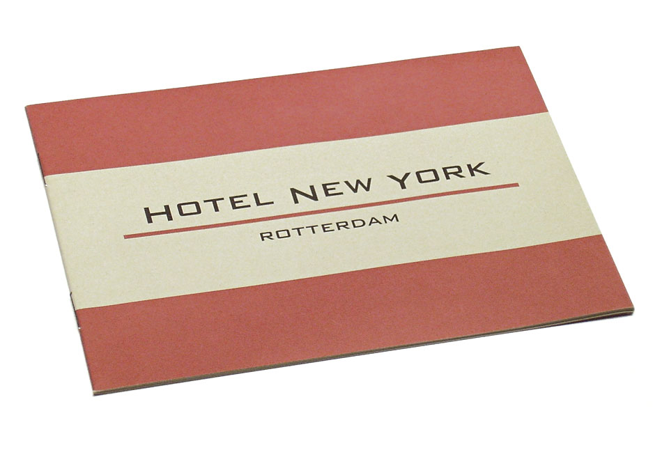 Omslag selfcover brochure voor Hotel New York, Rotterdam - Omslag en binnenwerk: Erik Cox